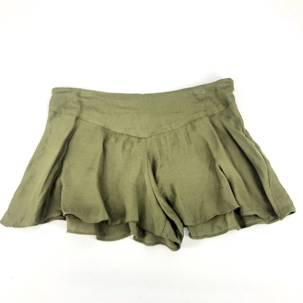 Urban Outfitters Kimchi Blue Flowy Shorts Sz 4